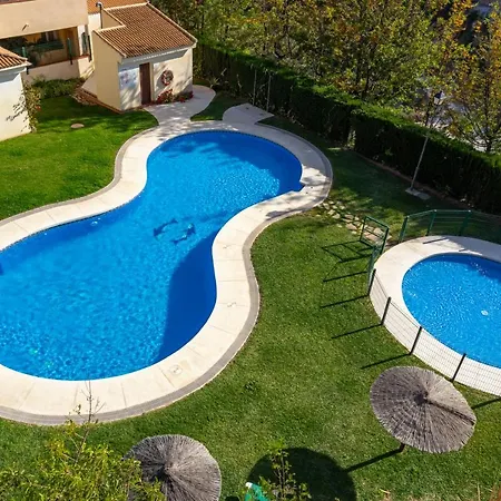 Don Juan With Pool In Carvajal By Costarentals - Ref 98 Apartment Fuengirola